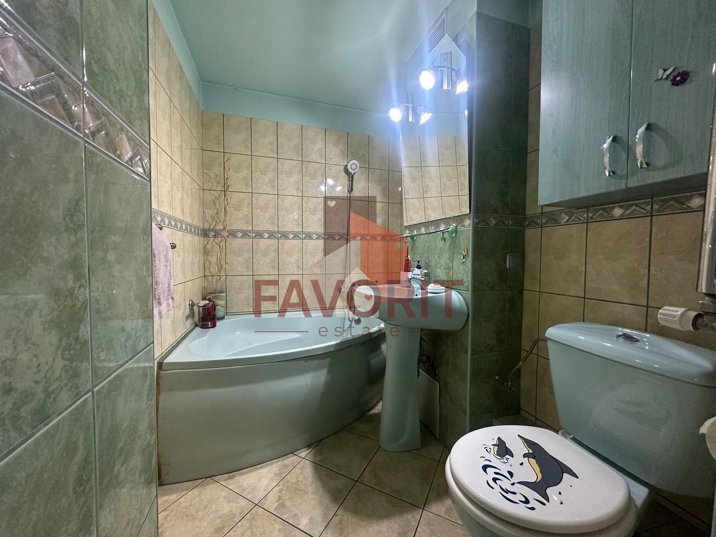 3 camere | etaj 2 | mobilat si utilat | 2 bai | 2 balcoane | zona excelenta | - Poză 12