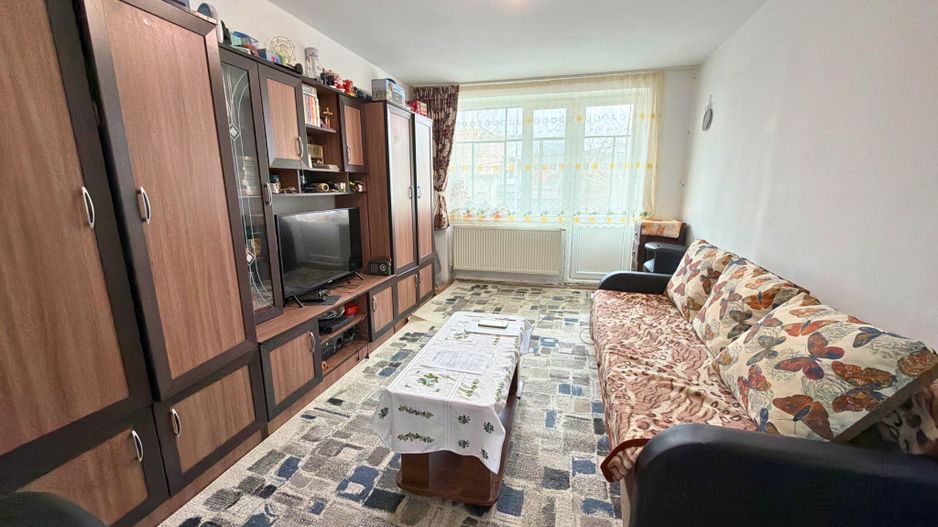 Apartament 2 camere 46 M² + balcon 10 M² cu priveliste Simeria - Poză 1
