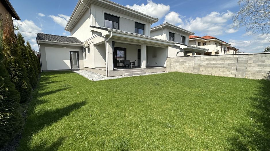 Duplex despărtit  prin garaj zona Ikea - Poză 1