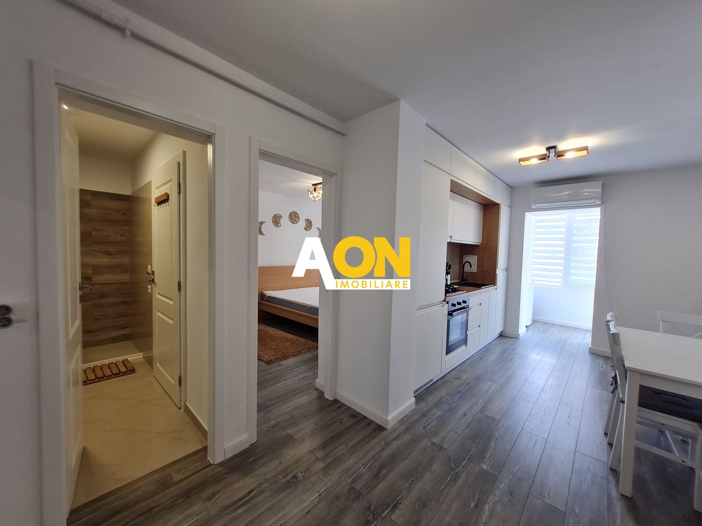 Apartament 2 Camere, Ultracentral, 54 mp, Decomandat, Zona Cetate - Poză 9