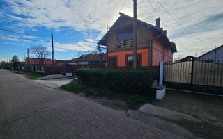 Casă de vânzare în Golești – locație excelentă lângă muzeu - Poză 7