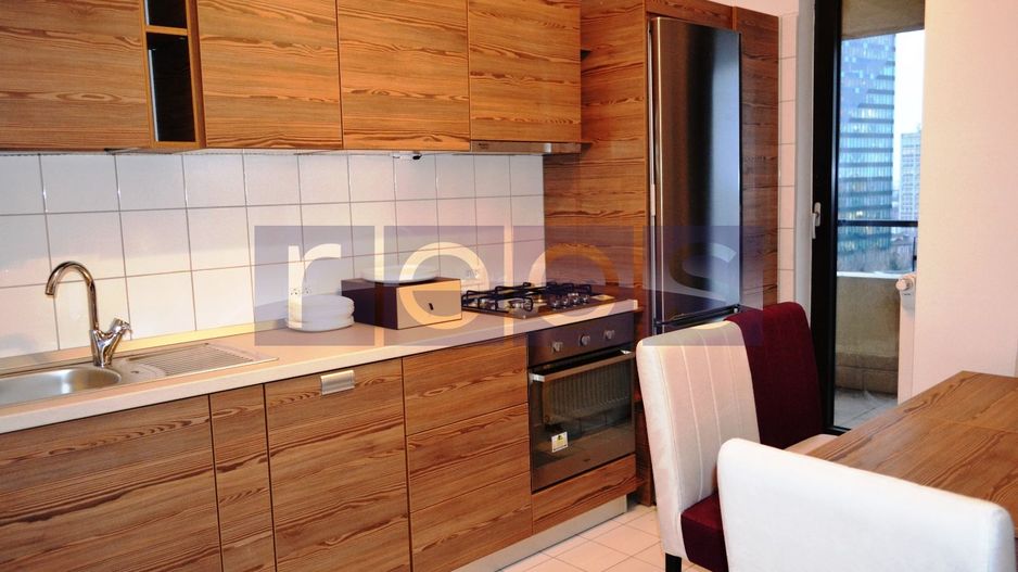 DE VÂNZARE APARTAMENT 3 CAMERE CENTRAL PARK - ZONA STEFAN CEL MARE - Poză 1