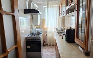 Apartament cu 2 camere, decomandate, etaj 6, VASLUI - zona NORD; - Poză 3