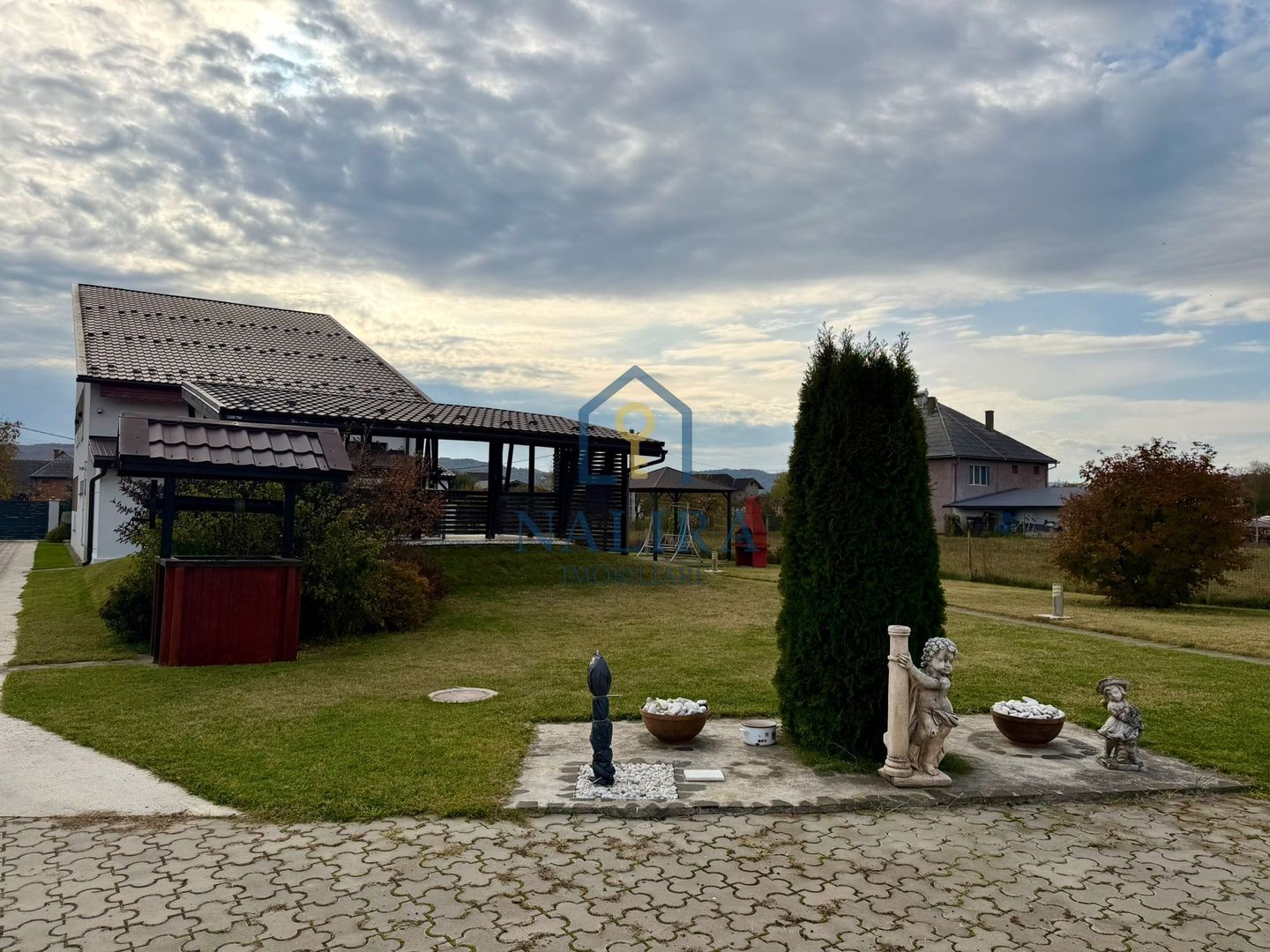 Casă superbă Remetea Chioarului - Poză 8