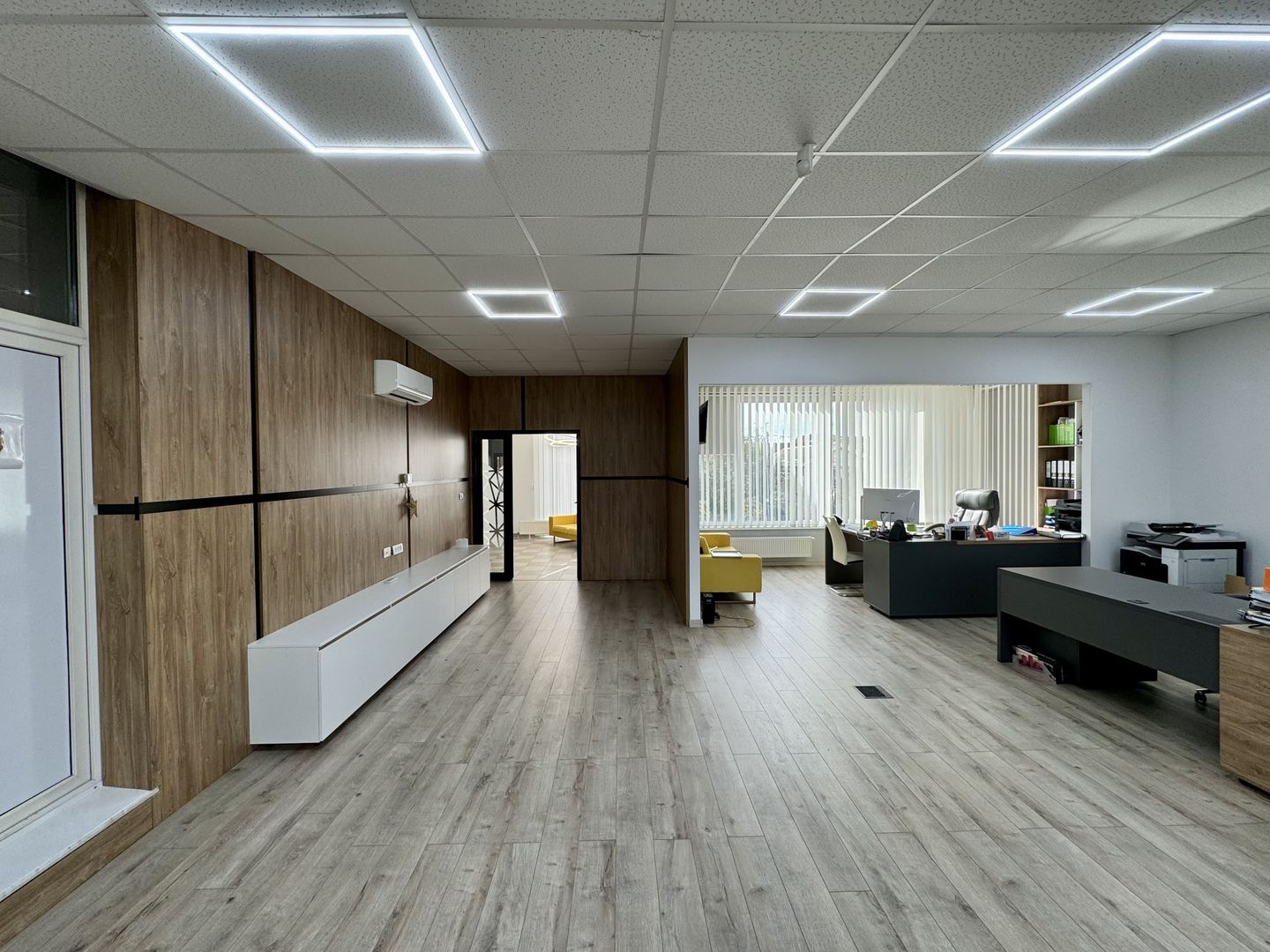 Clădire SAD de închiriat, situată la intrarea în Dumbrăvița - Poză 9