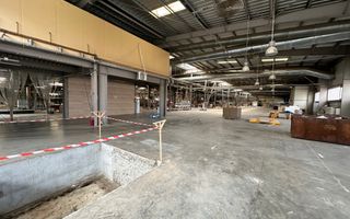 Hala pentru producție + birouri   10.000 mp - Poză 13