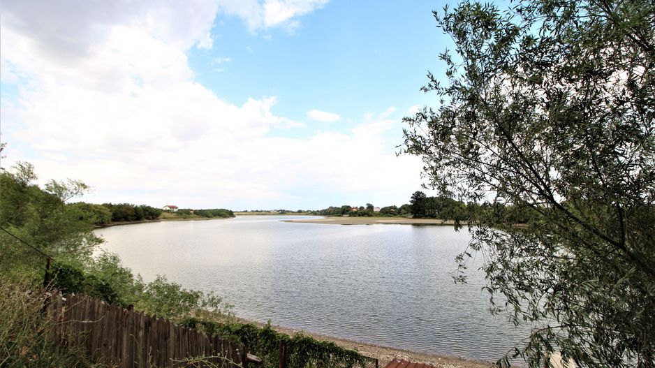 Casa deschidere lac 14 metri teren 878 mp in Samurcasi Crevedia Buftea - Poză 1