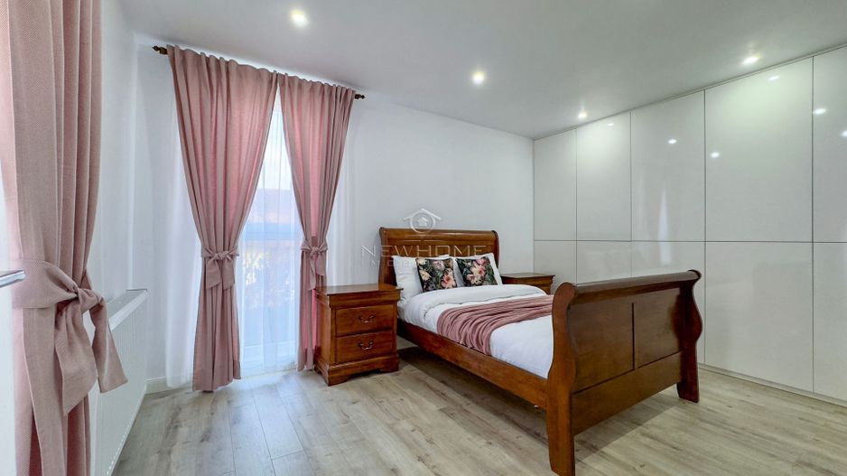 Apartament cu 3 camere de vânzare în zona Centrală - Poză 7