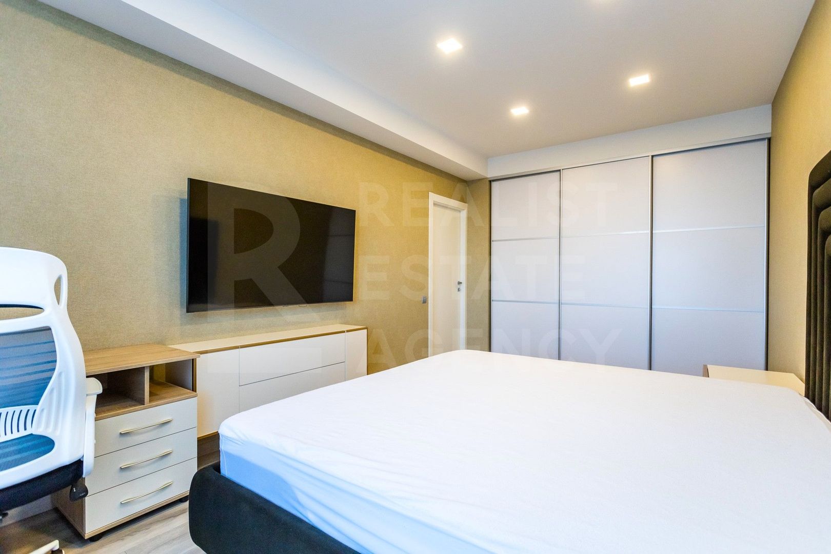 Chirie, apartament, 2 camere, strada Nicolae Testemițanu, Botanica - Poză 2