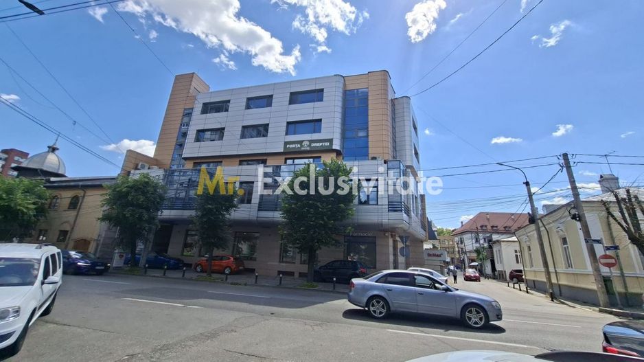 Spațiu Birouri Ultracentral Pitești 265 mp clasa A - Poză 4