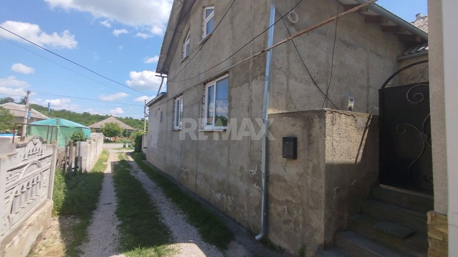 Locuință de 74 m² în Chetrosu, aproape de traseul R2 – potrivită de amenajare după propriul gust - Poză 1