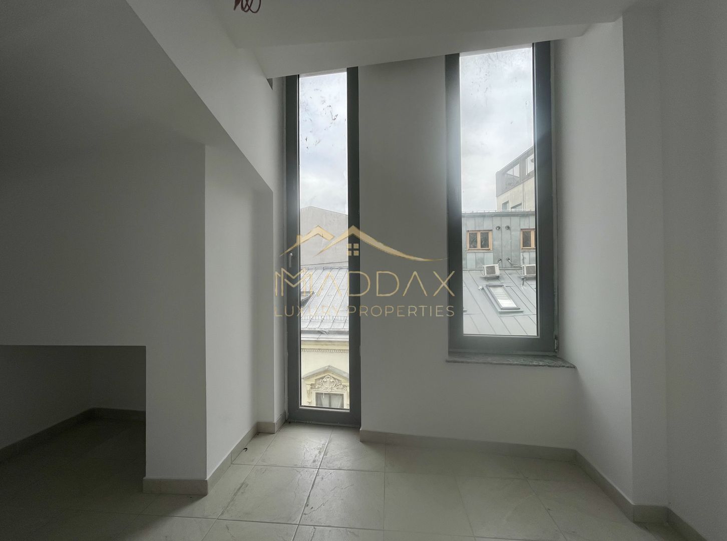 Spatiu comercial***300 mp***Cladire noua// Centrul Istoric - Poză 16