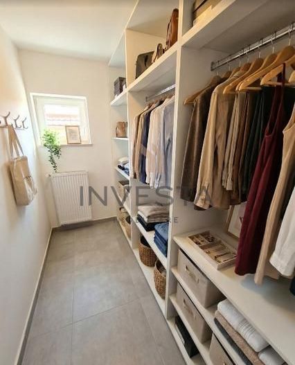 Casă individuală modernă în Gruia, cu grădină superbă - Poză 13