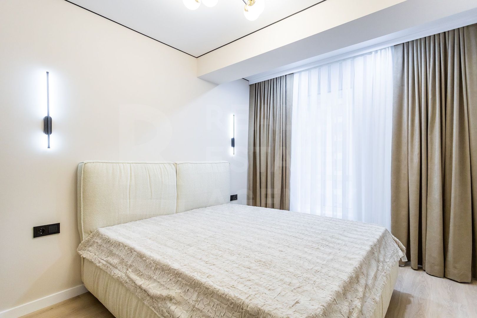Vânzare, apartament, 2 camere+living, bul. Mircea cel Bătrân, Ciocana - Poză 7