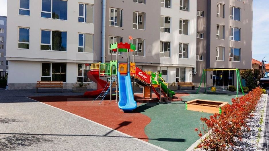 Vânzare, apartament, 2 odăi + living, bd. Cuza Vodă, Botanica - Poză 3