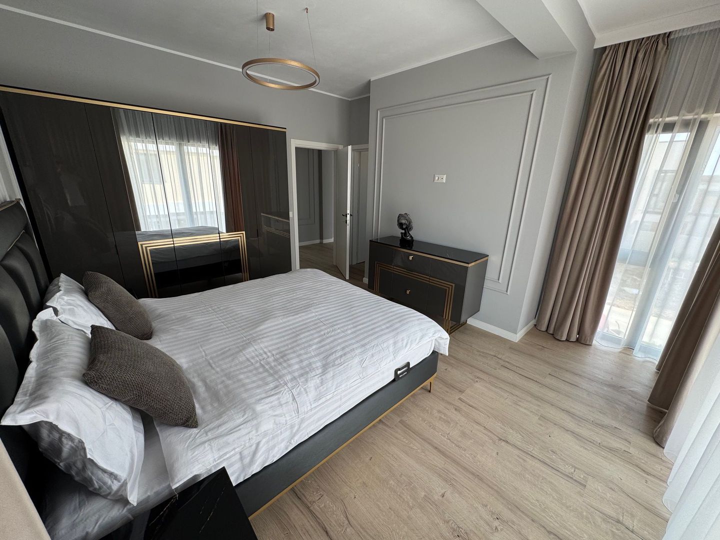 PROMOTIE, VILE Tunari, 5 camere, CALITATE superioara - Poză 9