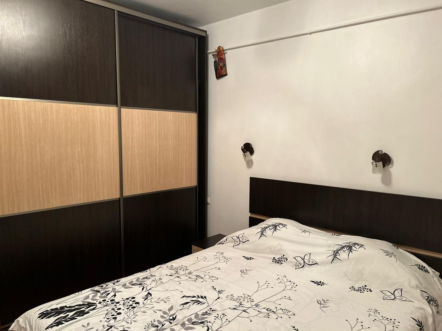 Apartament cu 3 camere în zona, mobilat si utilat -  Piata Centrala - Poză 5