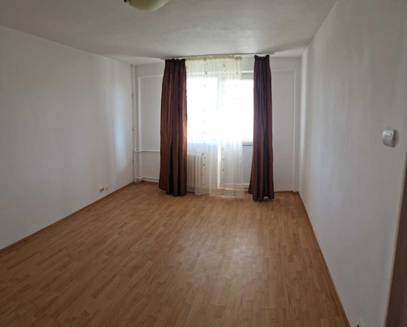 Apartament 2 camere. Bld. Brancoveanu. - Poză 1