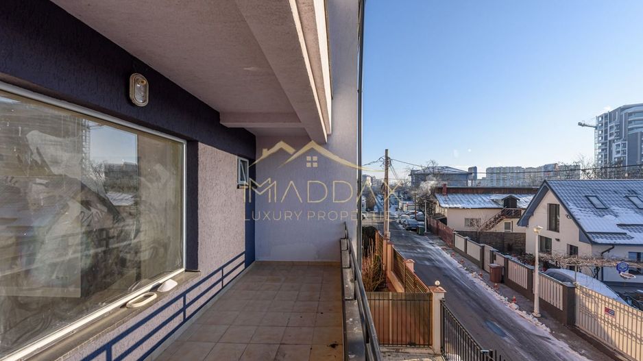 Vila ***400mp*** + Curte Proprie // zona Aviației - Poză 4