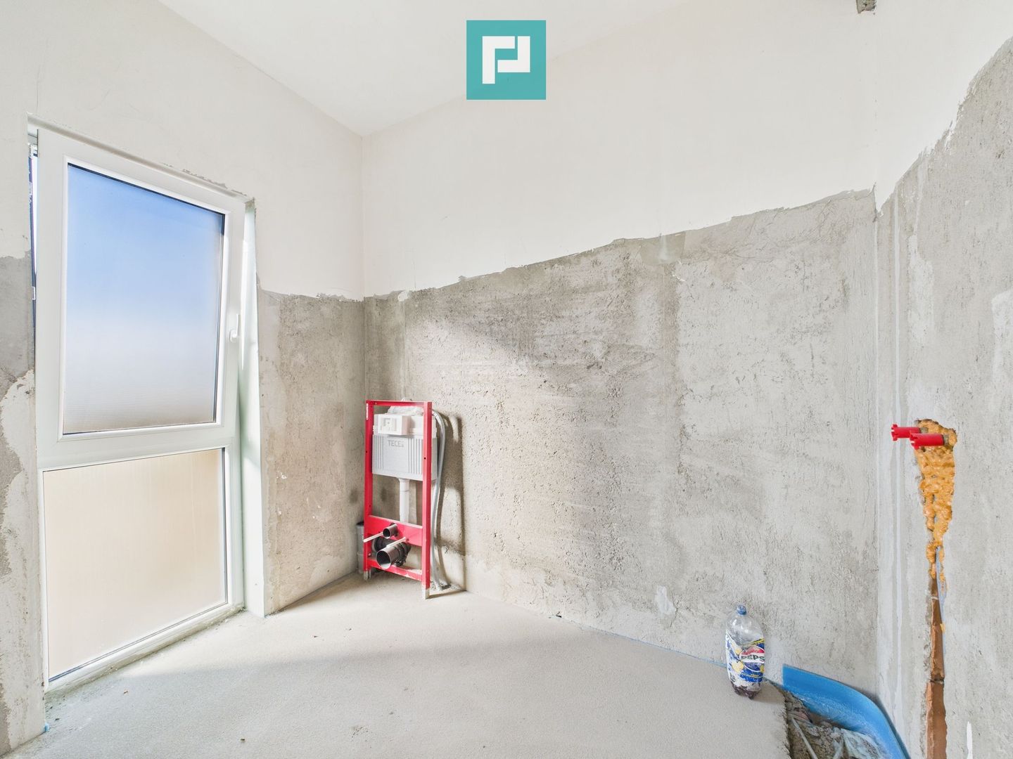 Penthouse cu lift privat și terasă mare în Ghiroda - Poză 3