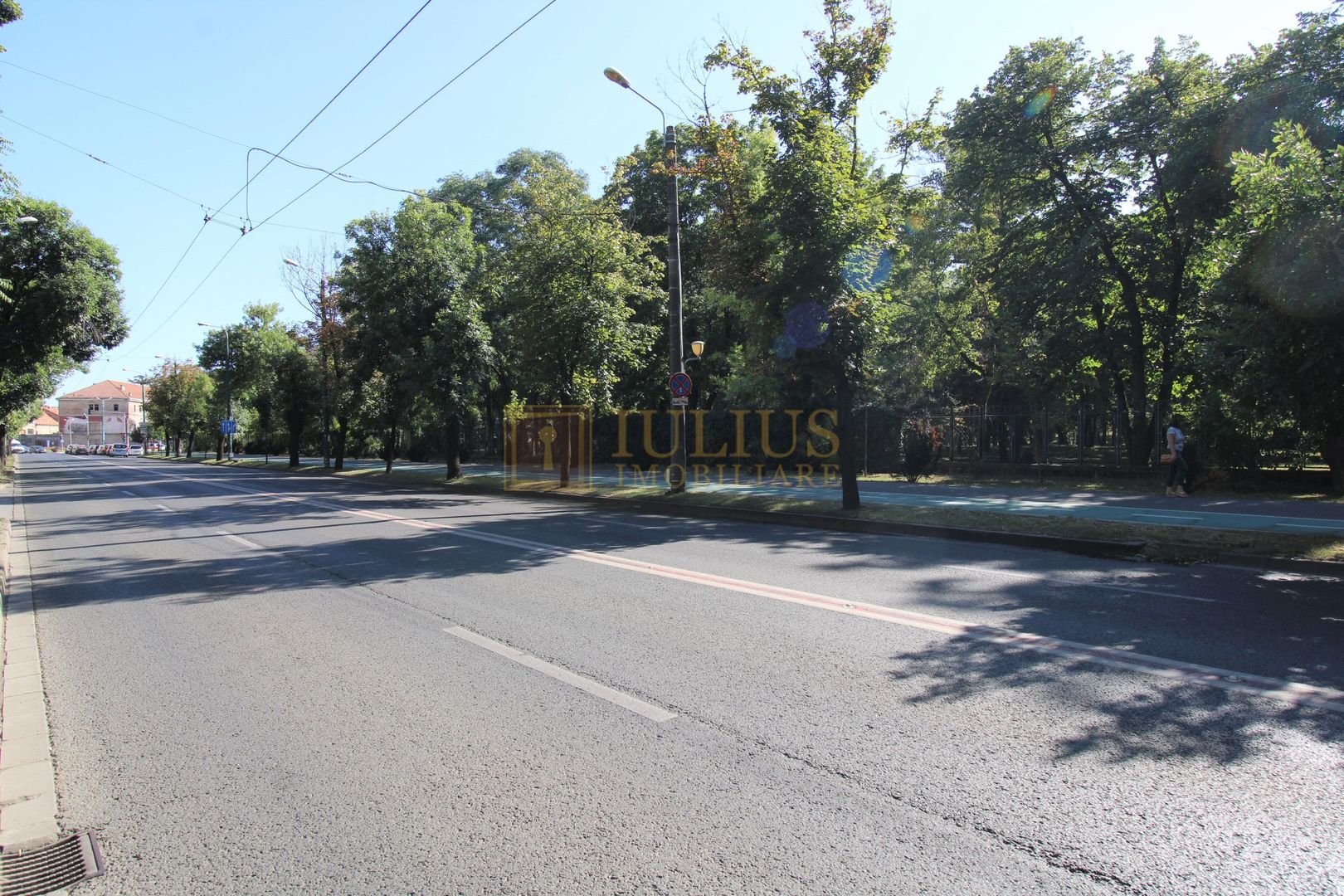 Amplasat intre Iulius Mall si Parcul Botanic, liber. - Poză 1