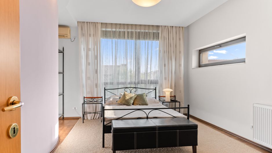VANZARE Vilă PREMIUM cu 6 camere în zona Central, OTOPENI - Poză 25