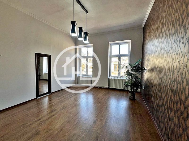 Spațiu birouri de închiriat cu 3 camere în zona Ultracentrala, Oradea - Poză 4