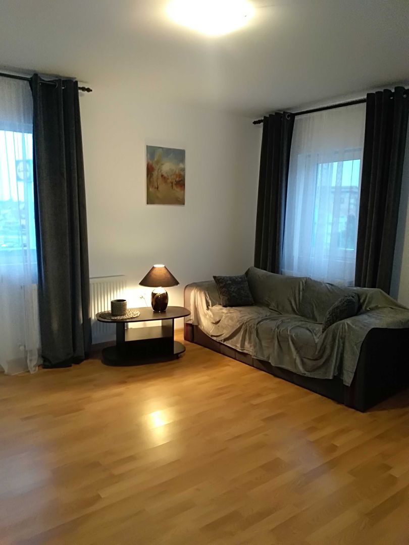 Proprietar -Vând apartament spațios la mare - Poză 2