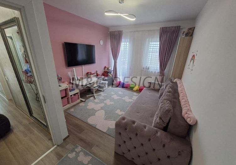 Etaj 1 Giarmata Vii 3 camere  bloc nou - Poză 5