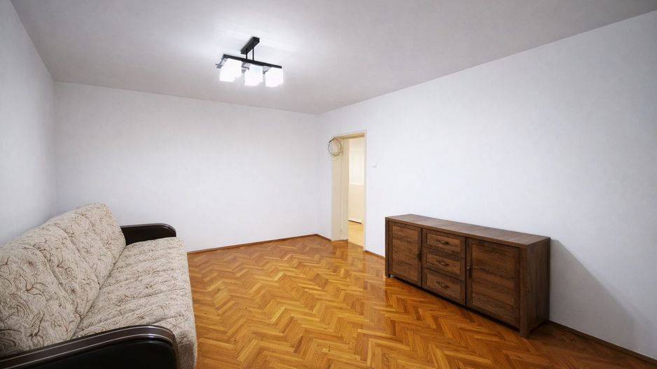 Apartament 3 camere Poli 2 – spatiu, lumina si priveliste - Poză 5
