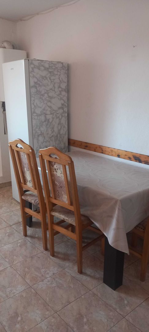 Inchiriez apartament - Poză 8