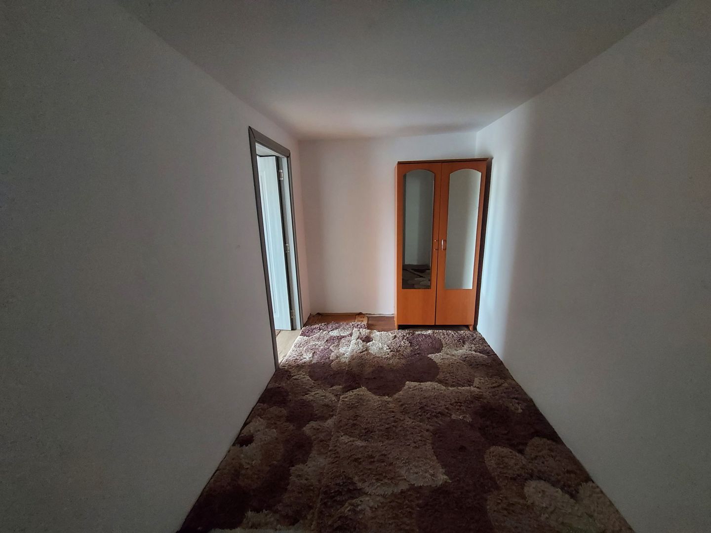 Casa de terminat in Bascov-Valea Ursului, Strada Salcamilor - Poză 2