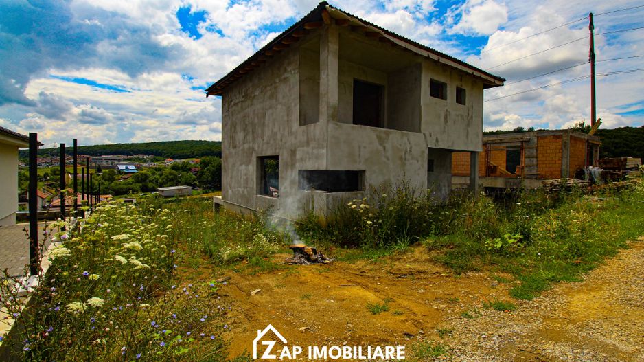 Corunca - Casă Individuală P+1 - 5 Camere (4 Dormitoare) - Teren 490 mp - Semifi - Poză 14