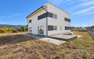 Preț de apartament, spatiu si libertate de casă, Cristian/Brasov