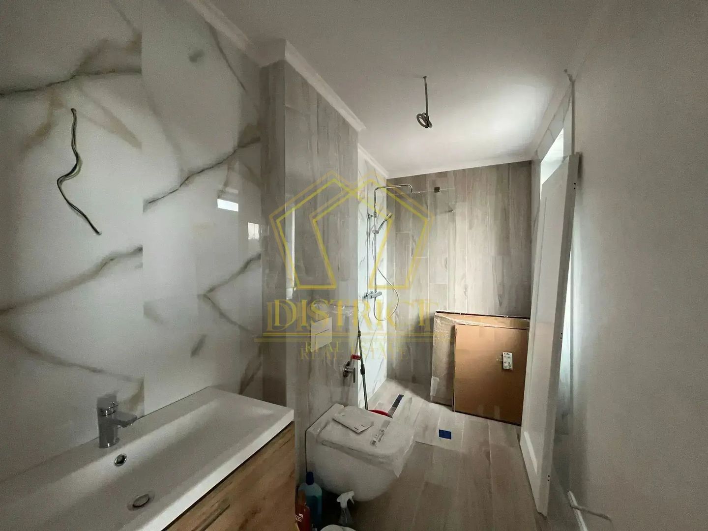 Duplex cu finisaje premium, perete dublu | 5 camere | Mosnita - Poză 5