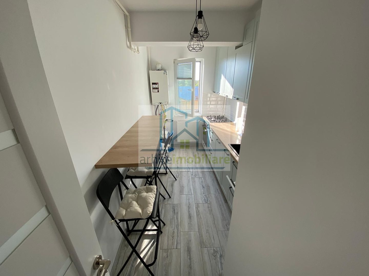 Apartament 3 camere decomandat zona Trapezului - Poză 13