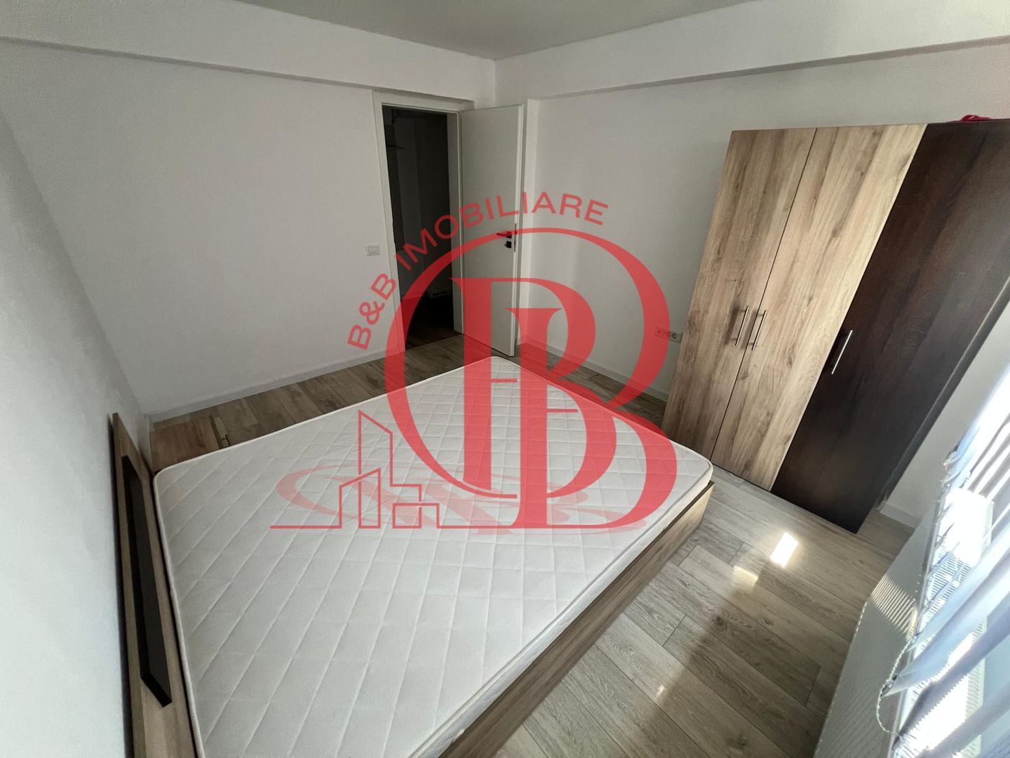 Inchiriere 3 camere+Loc parcare subteran Th. Pallady - Poză 2