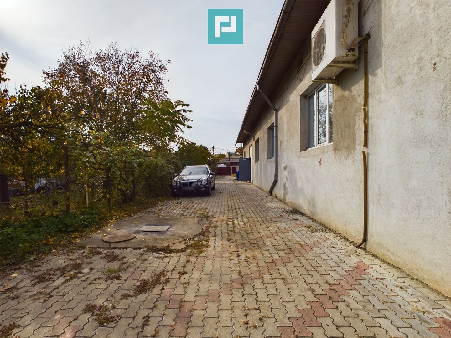 Clădire cu destinație comercială în Grădiște - Poză 3