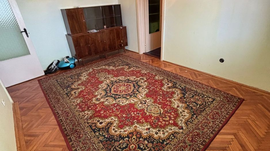Apartament cu 3 camere de vanzare in Cugir - Poză 2