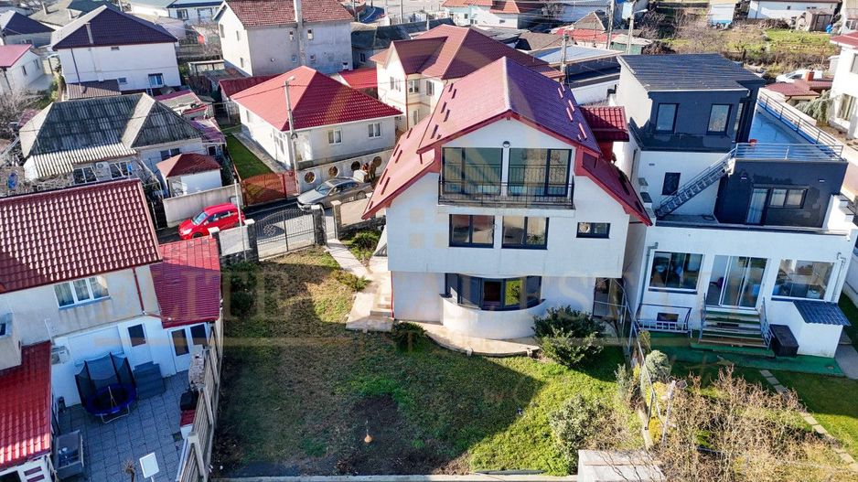 Năvodari - Casă exclusivistă cu ponton privat – Primul rând la lac - Poză 54