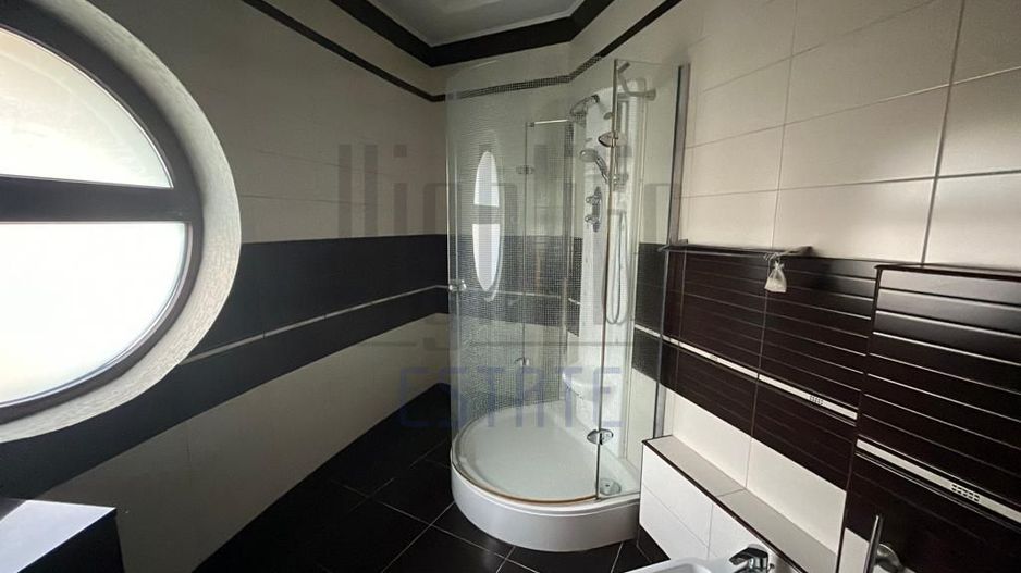 Confort și liniște aproape de școli - Casă privată, disponibilă! - Poză 7