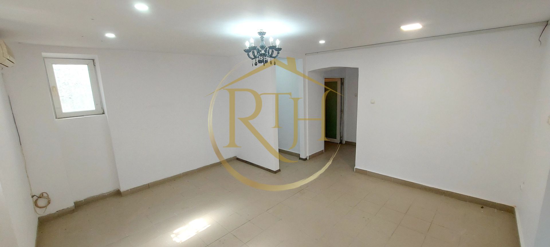 Se inchiriaza spatiu comercial situat in apropiere de Piata 700 si Piata Unirii - Poză 5