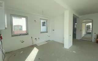 Casă de vânzare | Dispunere pe 2 niveluri | Localitatea Dezmir - Poză 12