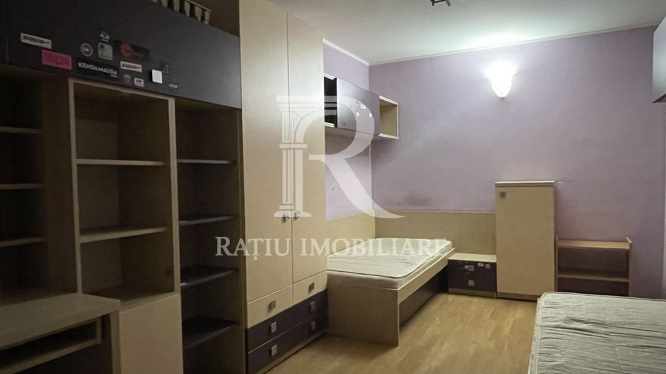 Apartament cu 3 camere | Zona Rogerius | Oradea - Poză 8