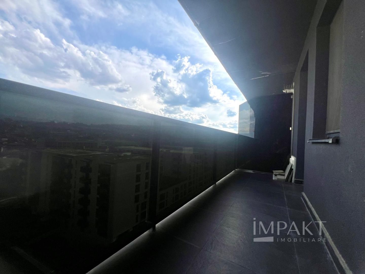 Apartament cu 3 camere si parcare subterana pe Corneliu Coposu - Poză 7