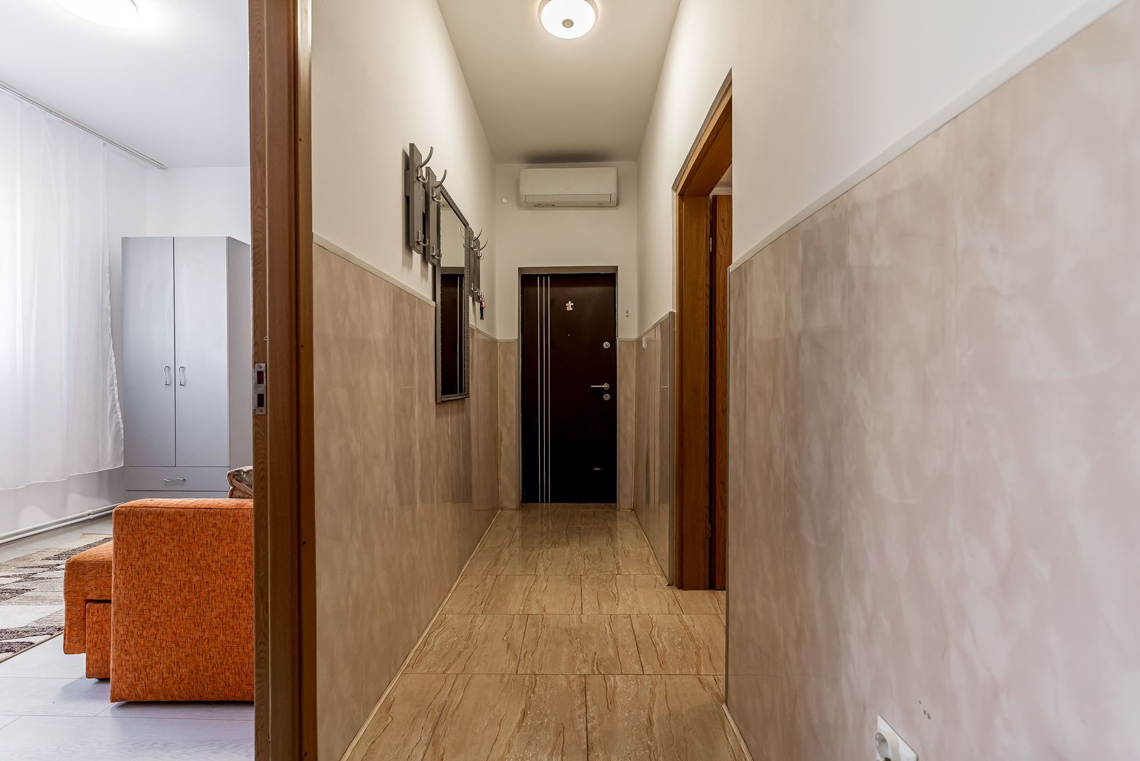 Apartament la cheie cu 2 camere la casa in Parneava Comision 0% - Poză 12