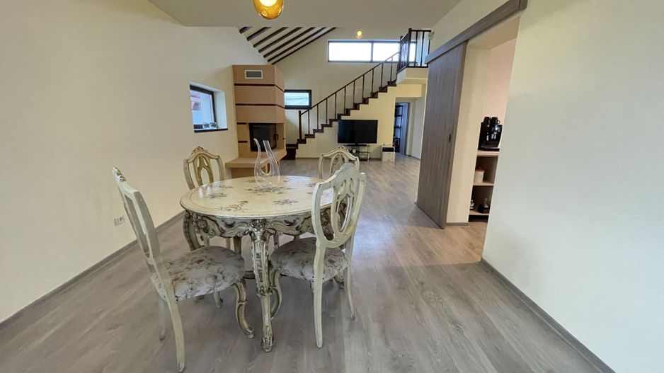 Casa moderna P+1E,spatioasa,teren 700 mp in Sacalaz - Poză 3