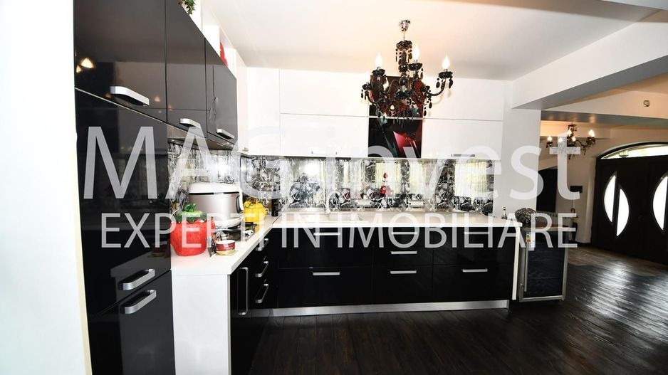 Vila deosebită - vânzare în exclusivitate - Galati, zona Brico -Penny - Poză 7