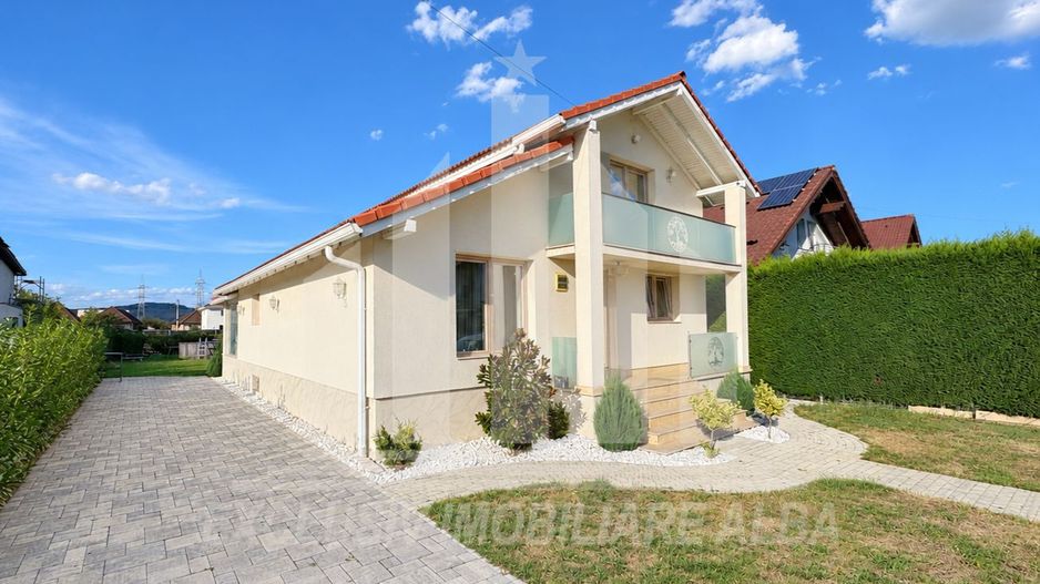 Casa individuala | 174 mp | 651 mp teren | Mobilata si Utilata | Arex - Poză 1