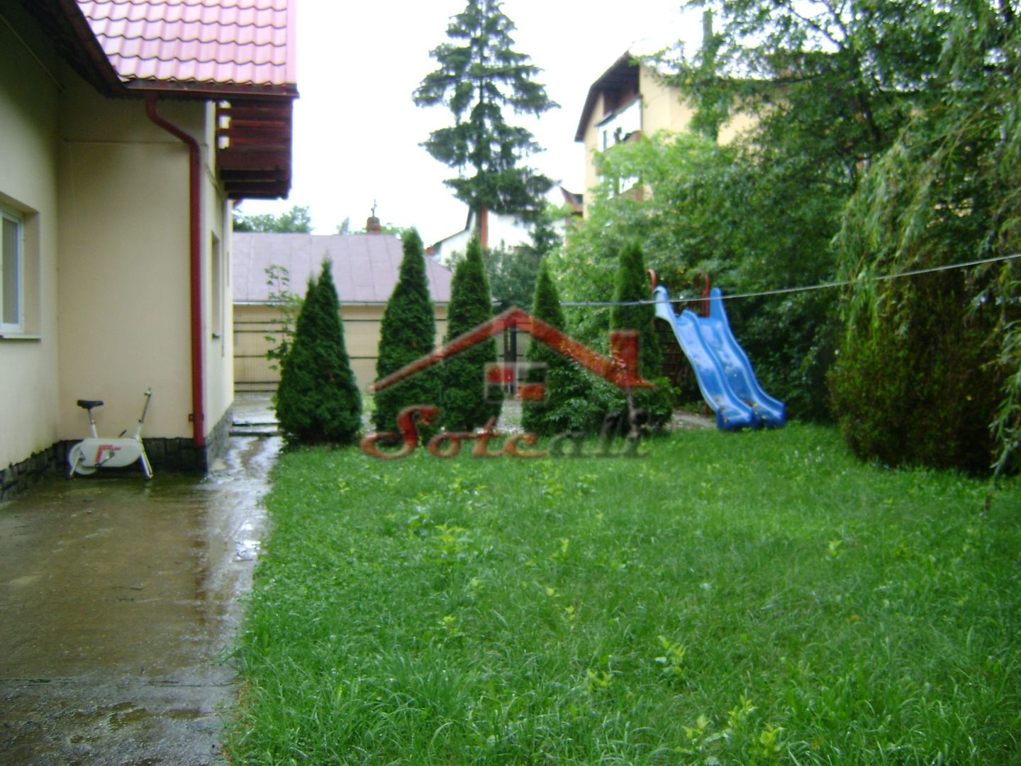 Pensiune de vanzare P+E Busteni - central - Poză 38